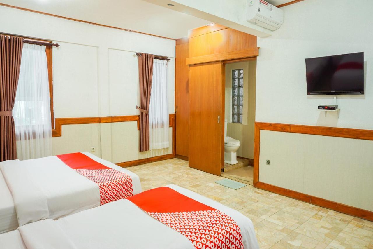 Oyo 1209 Tirtasari Nice Guesthouse Bandung Exterior photo