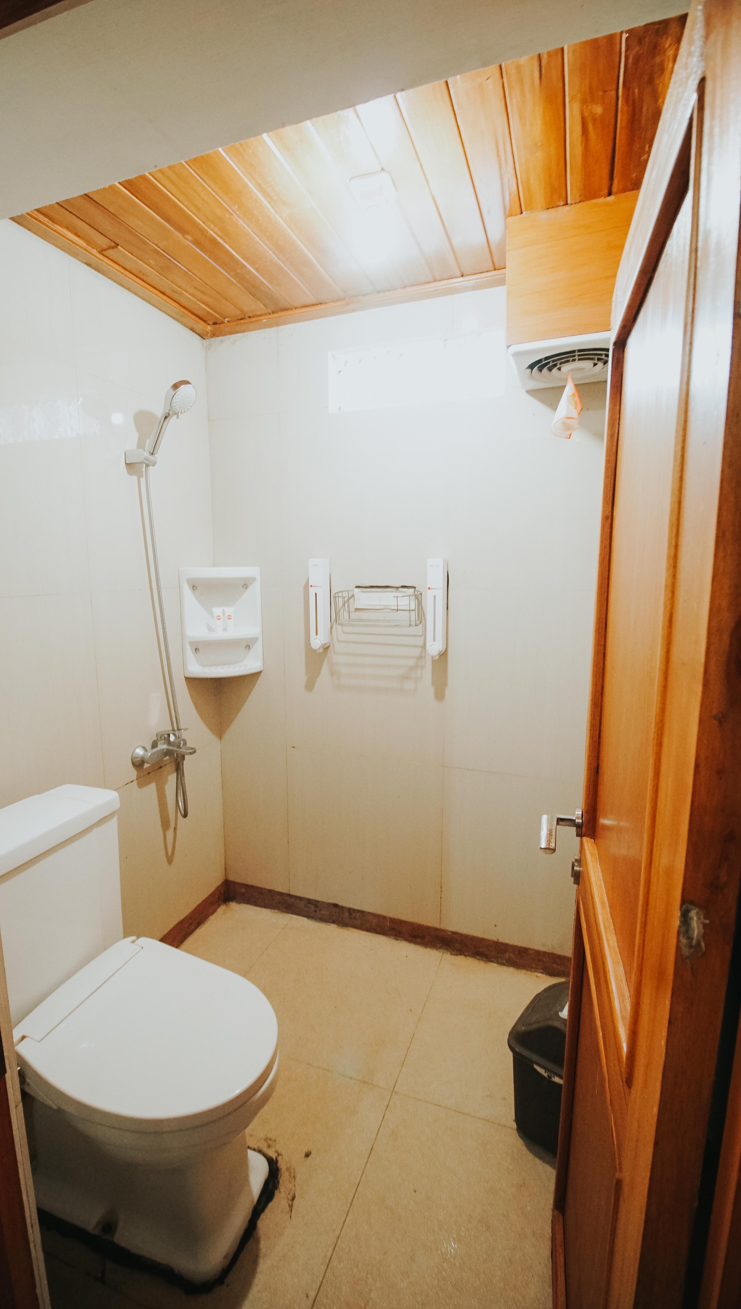 Oyo 1209 Tirtasari Nice Guesthouse Bandung Exterior photo